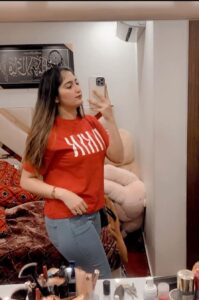 Escorts in Hotel Paradise Karachi