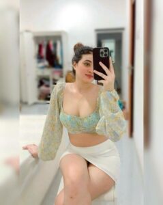 Escorts in Hotel Sarawan Karachi