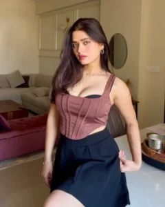 Escorts in Muslim Town Lahore